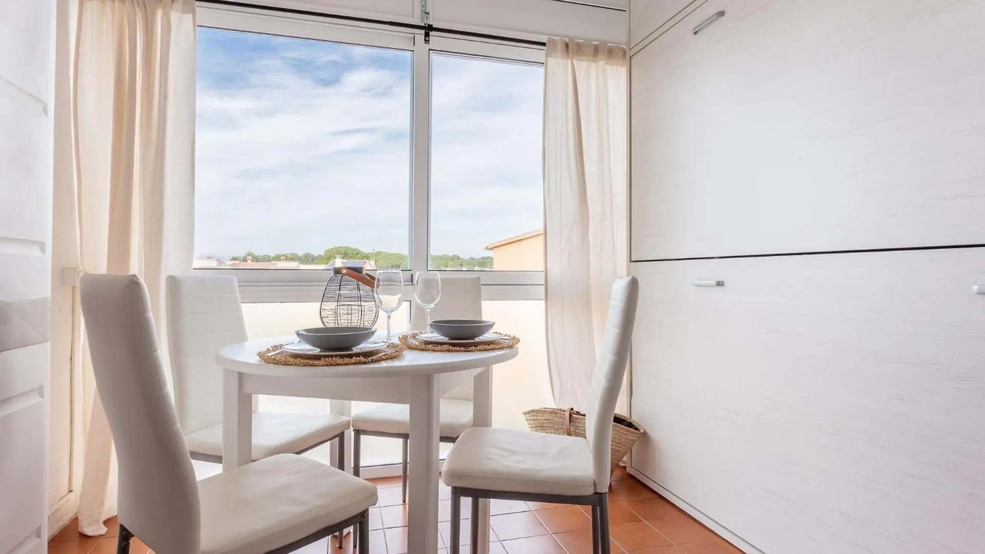 Estudio Pina Colada L'Escala Apartment